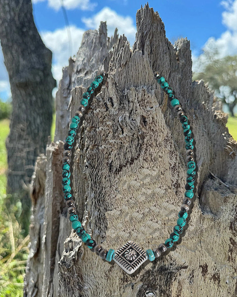 HIGH QUALITY WESTERN CONCHO 16" CHOCKER
